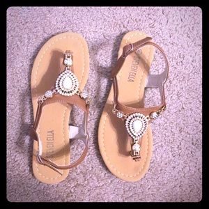 Steven Ella size 6 cognac sandals